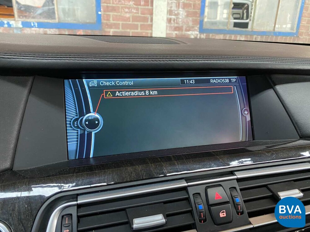 BMW 750i xDrive High Executive 408pk 2011 -Origineel NL-,  33-PGS-1