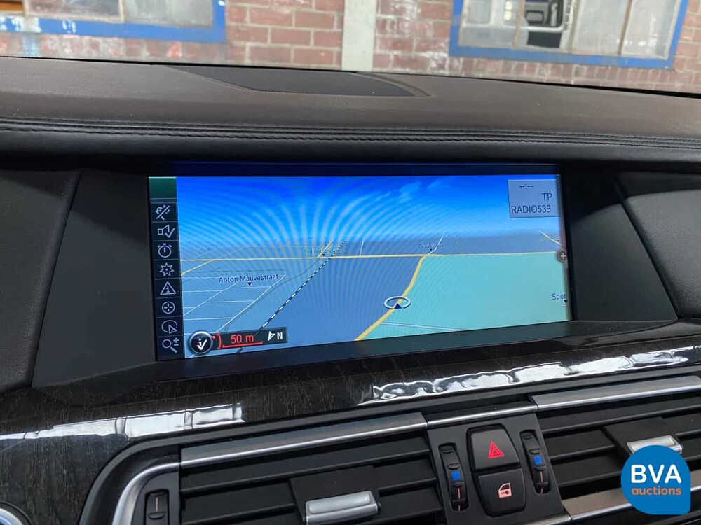 BMW 750i xDrive High Executive 408pk 2011 -Origineel NL-,  33-PGS-1