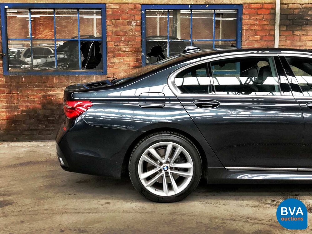 BMW 730d M-Sport High Executive 7-Serie 265pk 2016, NT-638-V