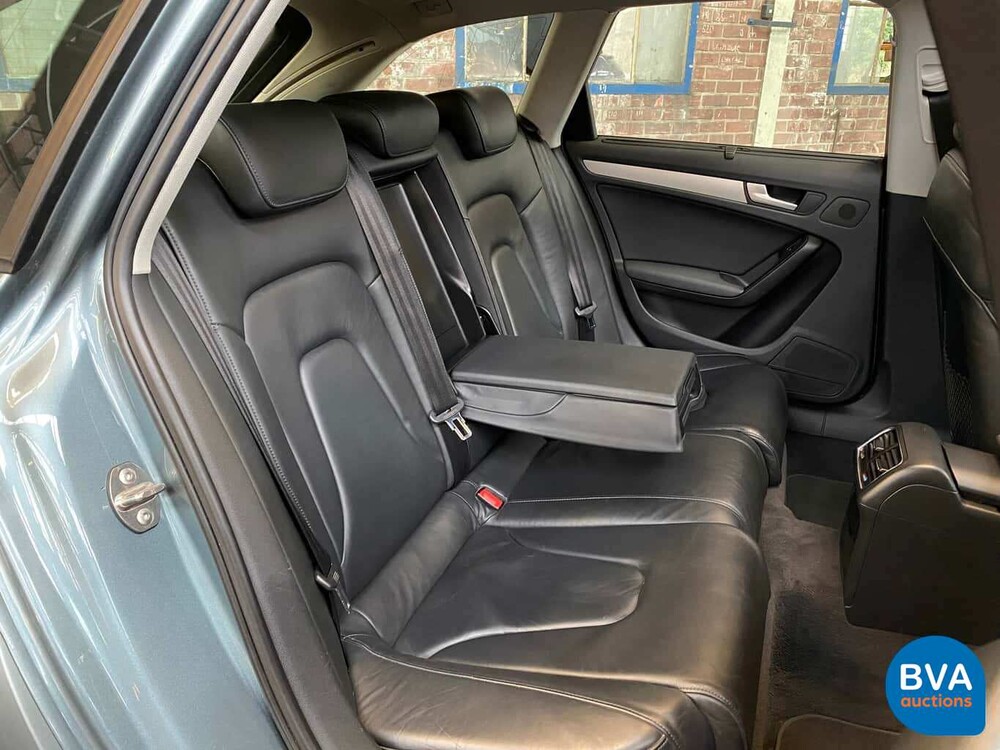 Audi A4 Allroad 3.0 TDI Quattro 239pk 2010 -Origineel NL.-, 20-NGJ-9