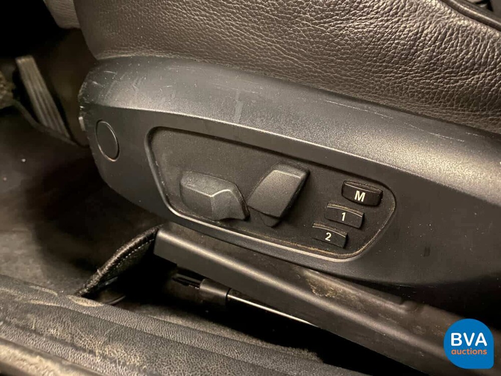 BMW 330i Sedan 258pk Youngtimer 2005, TX-406-N