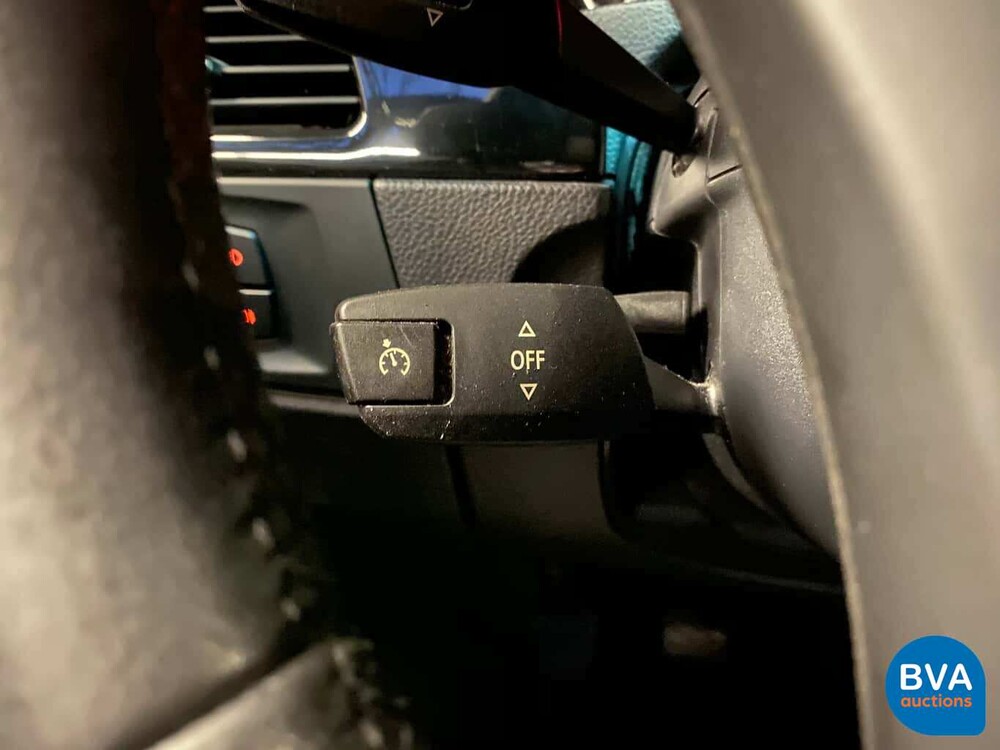 BMW 330i Sedan 258pk Youngtimer 2005, TX-406-N