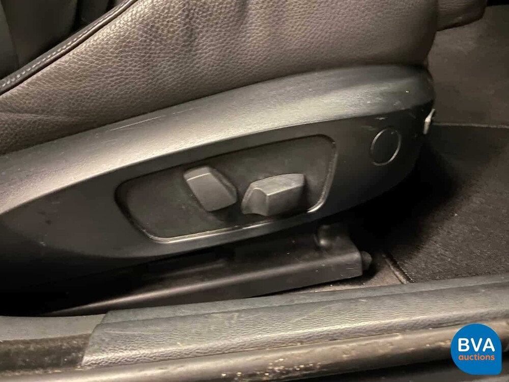 BMW 330i Sedan 258pk Youngtimer 2005, TX-406-N