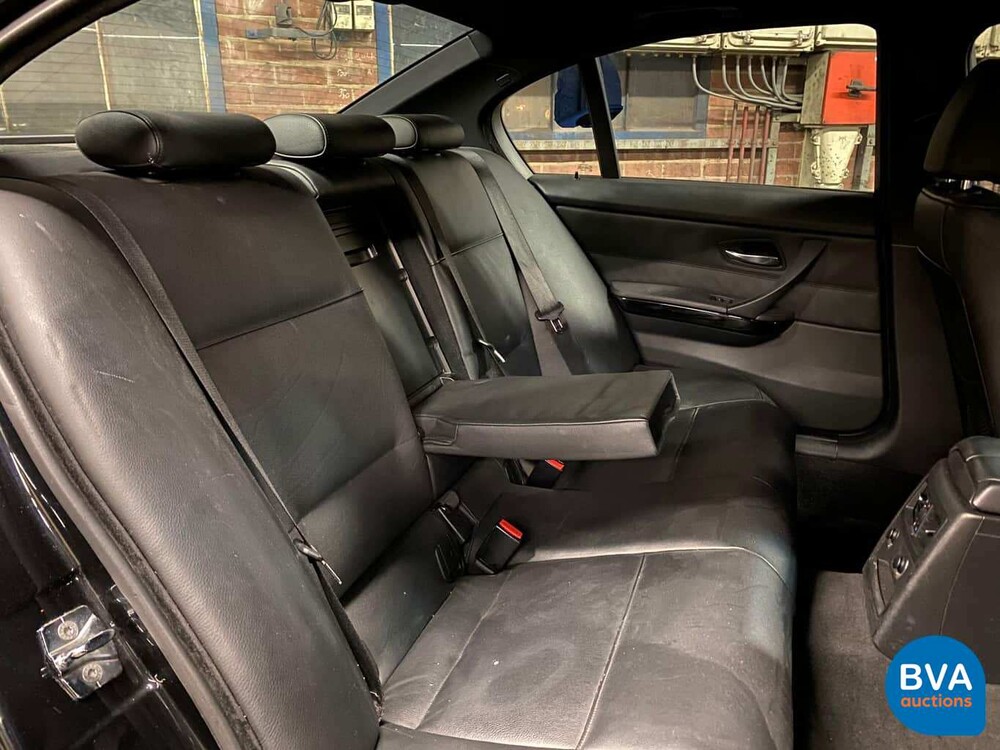 BMW 330i Sedan 258pk Youngtimer 2005, TX-406-N