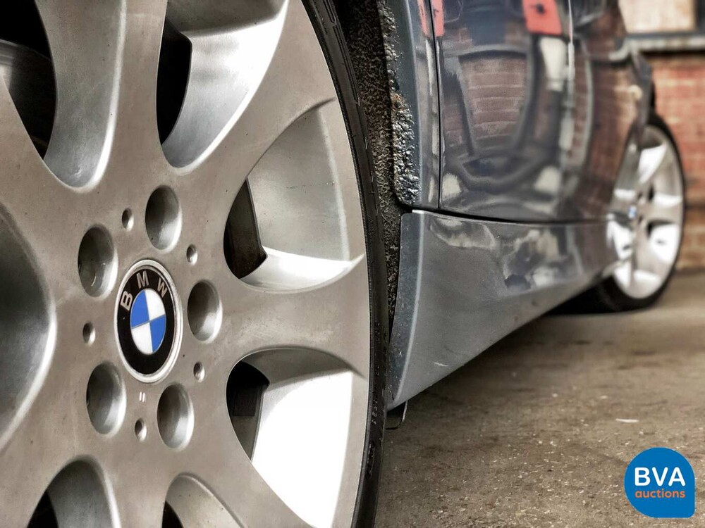 BMW 330xi Touring 230pk Youngtimer E91 2005