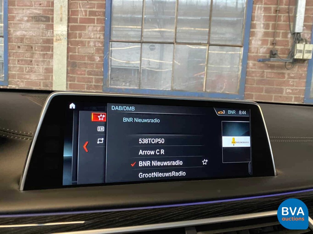 BMW M760Li xDrive 6.6 V12 609pk 7-Serie 2017, RK-020-X