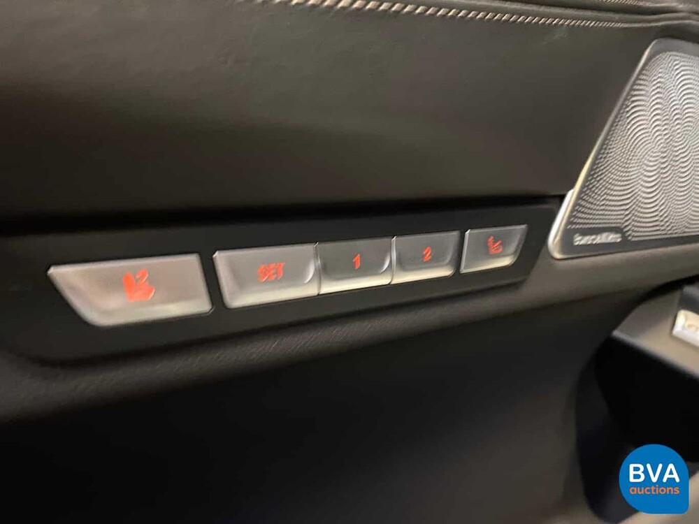 BMW M760Li xDrive 6.6 V12 609pk 7-Serie 2017, RK-020-X