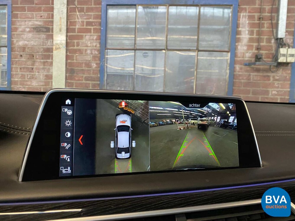 BMW M760Li xDrive 6.6 V12 609pk 7-Serie 2017, RK-020-X