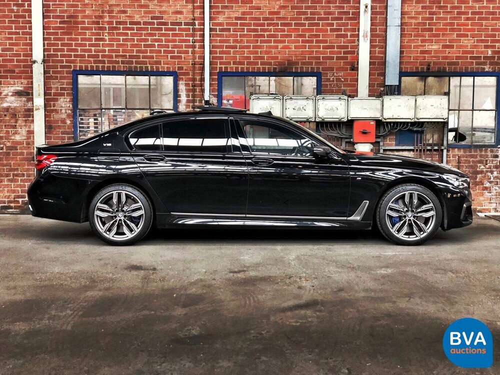BMW M760Li xDrive 6.6 V12 609pk 7-Serie 2017, RK-020-X