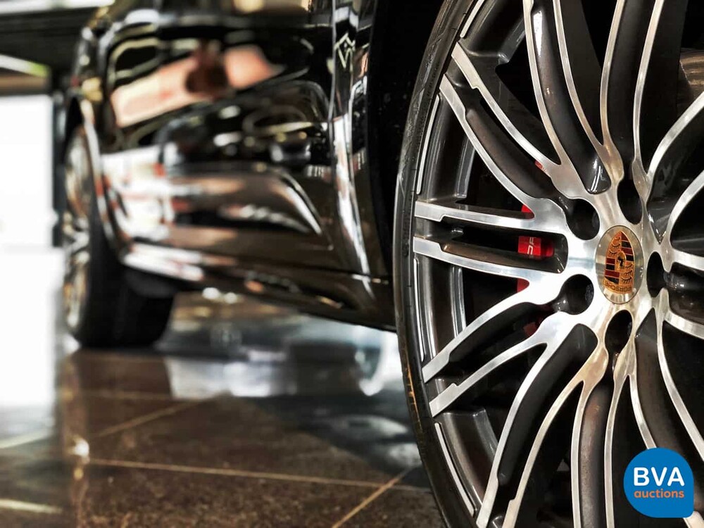 Porsche Macan Turbo 400pk 2015 SportChrono 