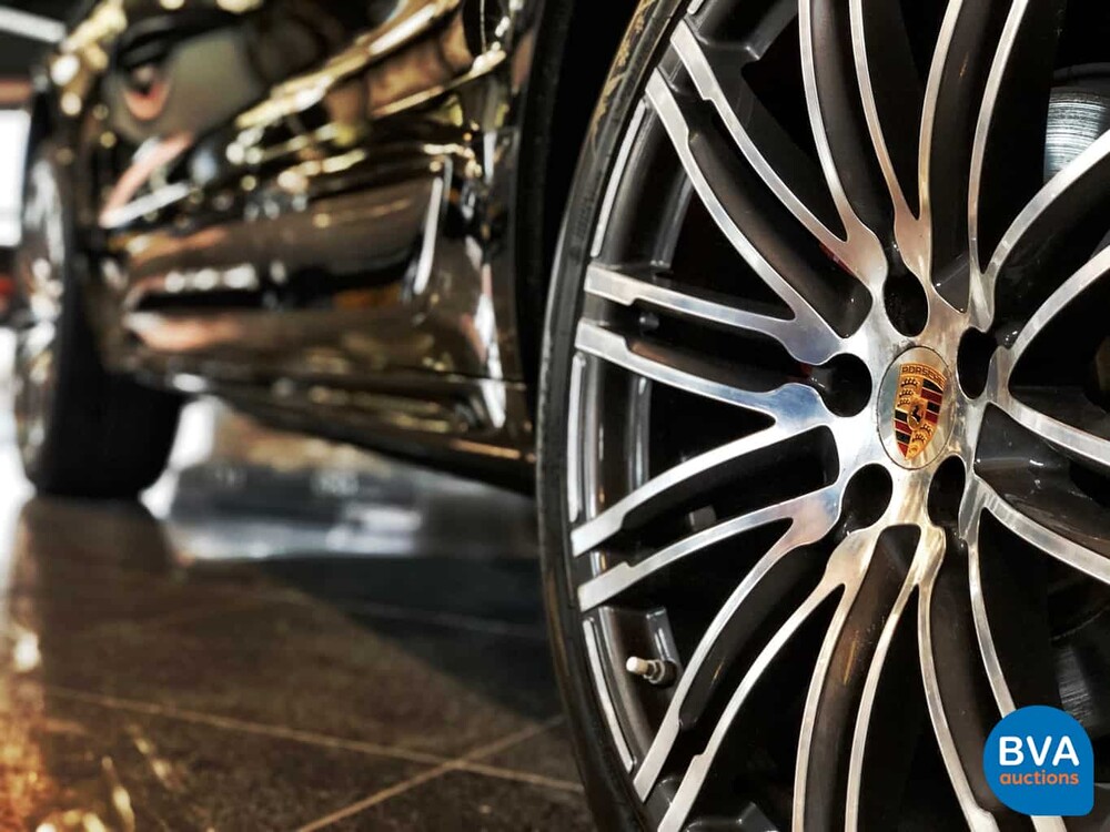 Porsche Macan Turbo 400pk 2015 SportChrono 