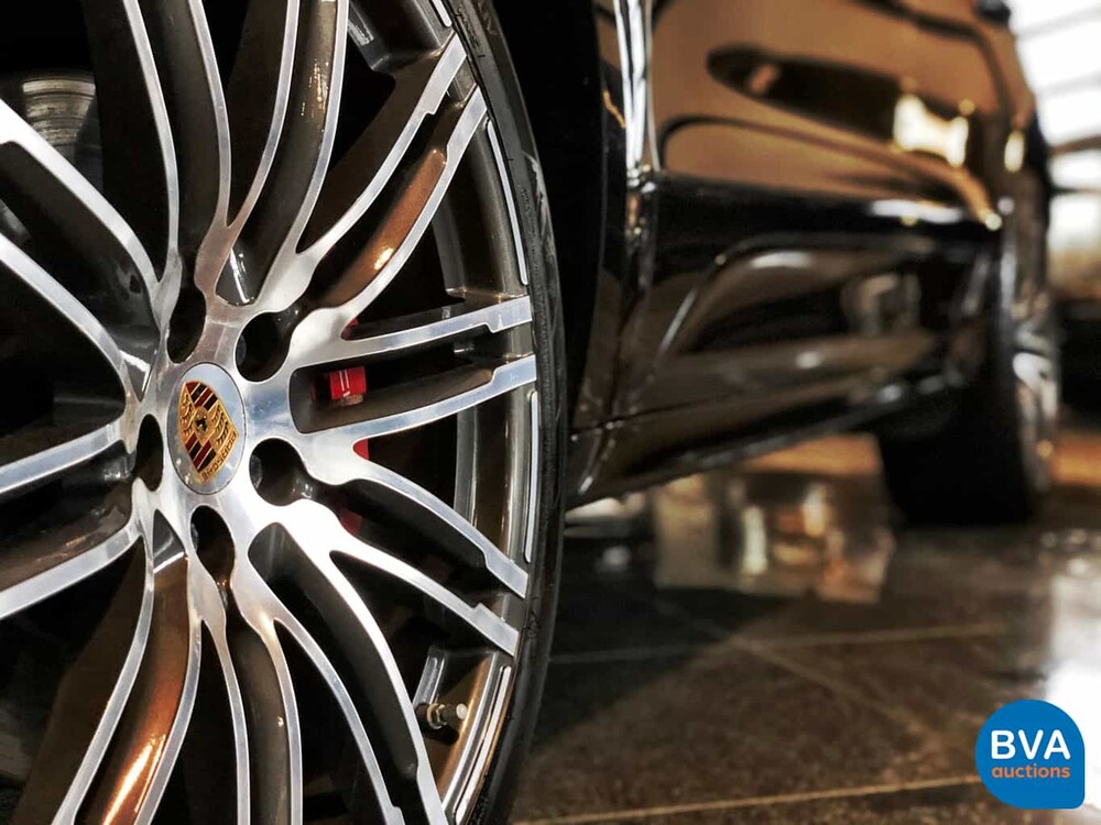 Porsche Macan Turbo 400pk 2015 SportChrono 