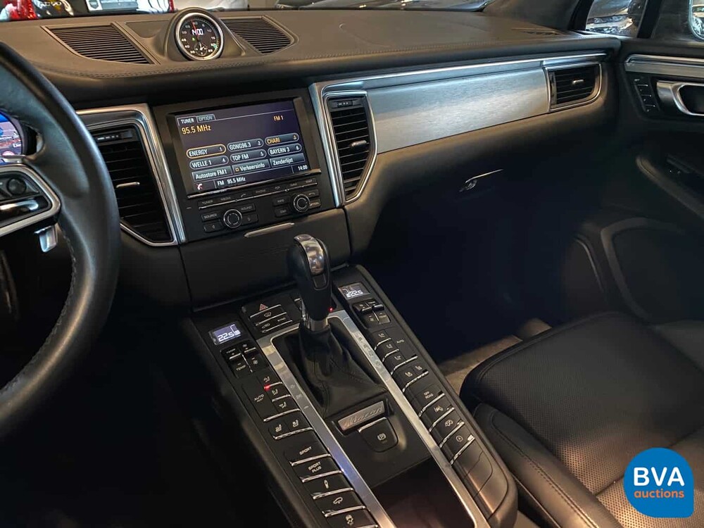 Porsche Macan Turbo 400pk 2015 SportChrono 