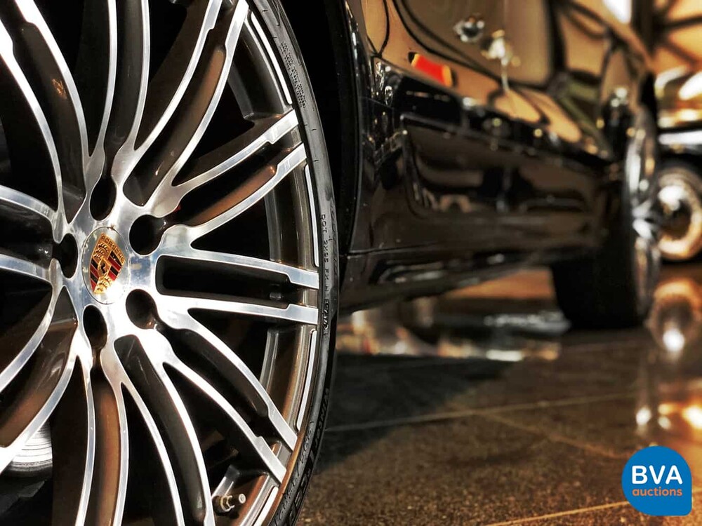 Porsche Macan Turbo 400pk 2015 SportChrono 