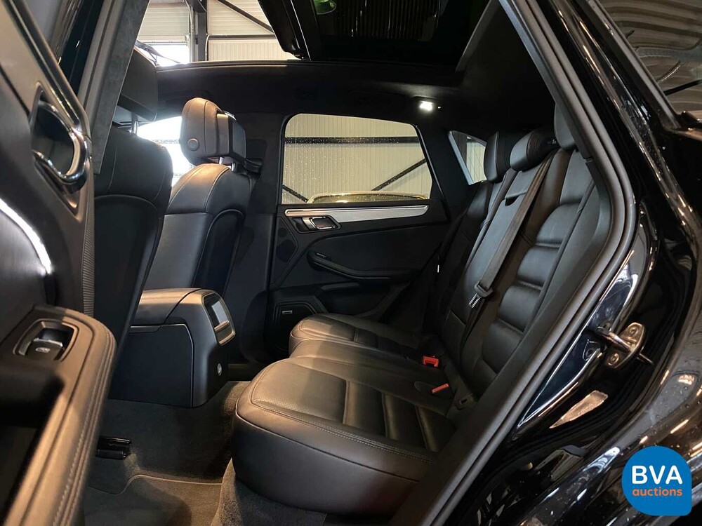 Porsche Macan Turbo 400pk 2015 SportChrono 