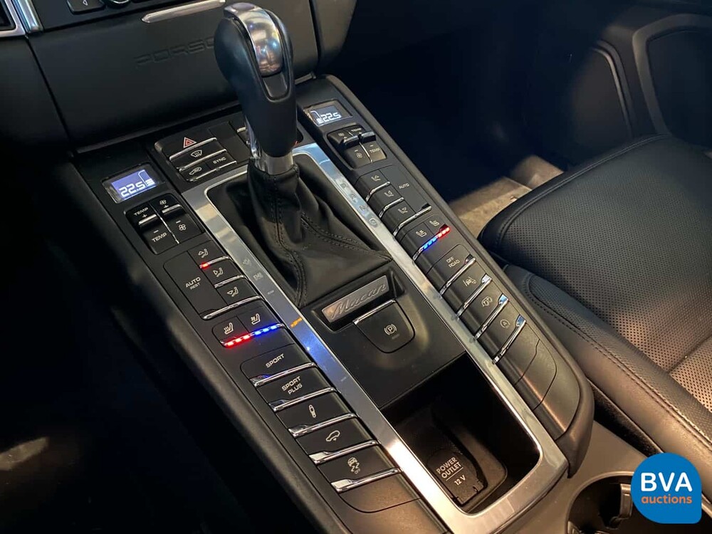 Porsche Macan Turbo 400pk 2015 SportChrono 