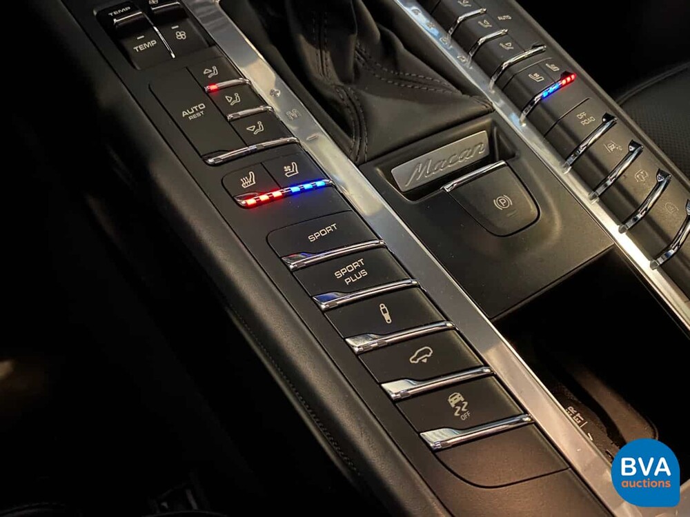 Porsche Macan Turbo 400pk 2015 SportChrono 