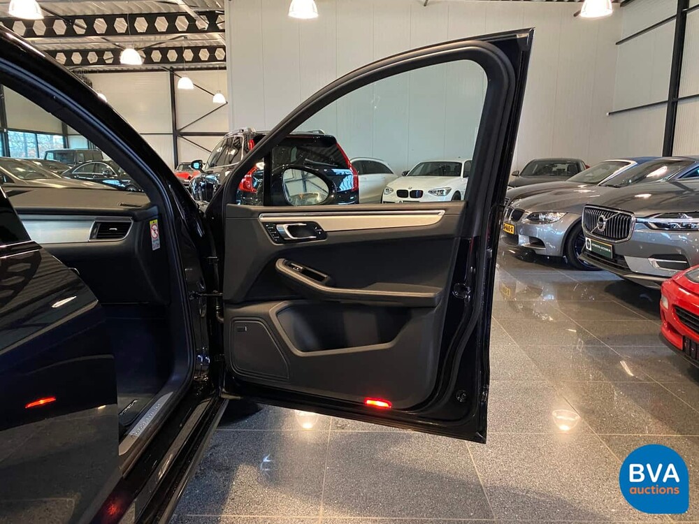 Porsche Macan Turbo 400pk 2015 SportChrono 