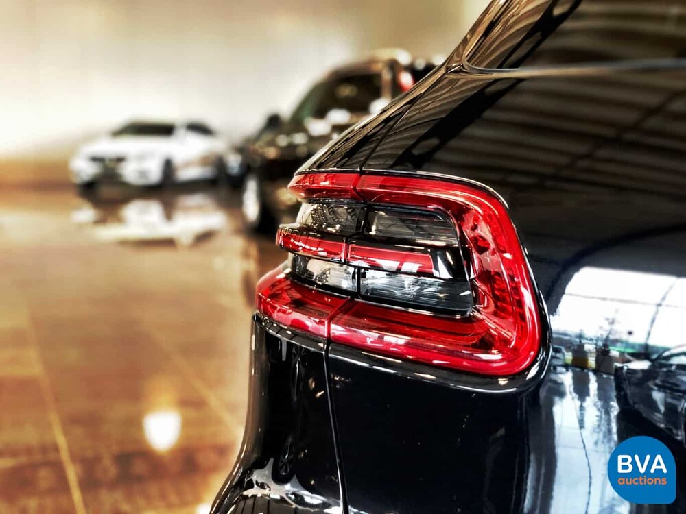 Porsche Macan Turbo 400pk 2015 SportChrono 