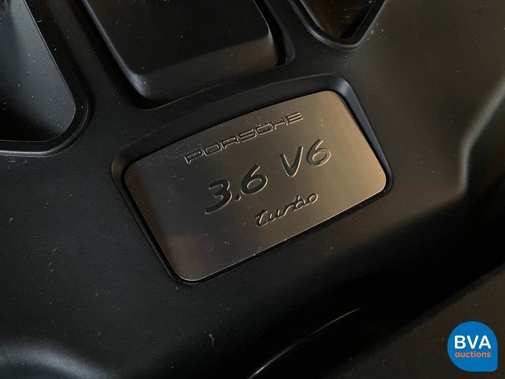 Porsche Macan Turbo 400pk 2015 SportChrono 