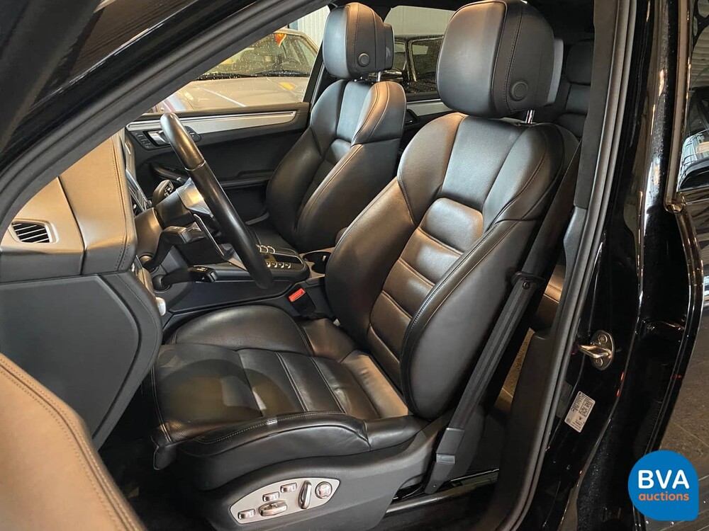 Porsche Macan Turbo 400pk 2015 SportChrono 