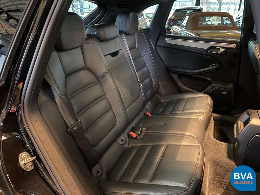 Porsche Macan Turbo 400pk 2015 SportChrono 