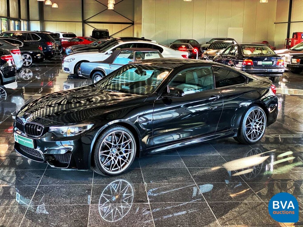 BMW M4 Competition 450pk Drivelogic Coupe 4-serie 2018 M-Performance
