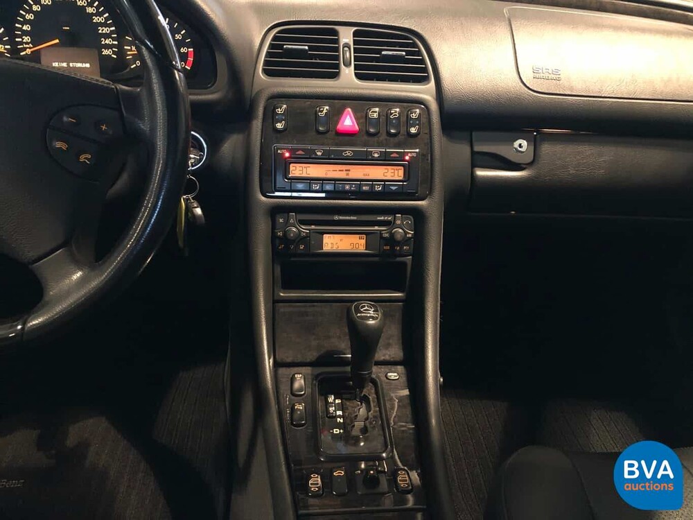 Mercedes-Benz CLK320 Coupé V6 218pk 2000, NF-660-S