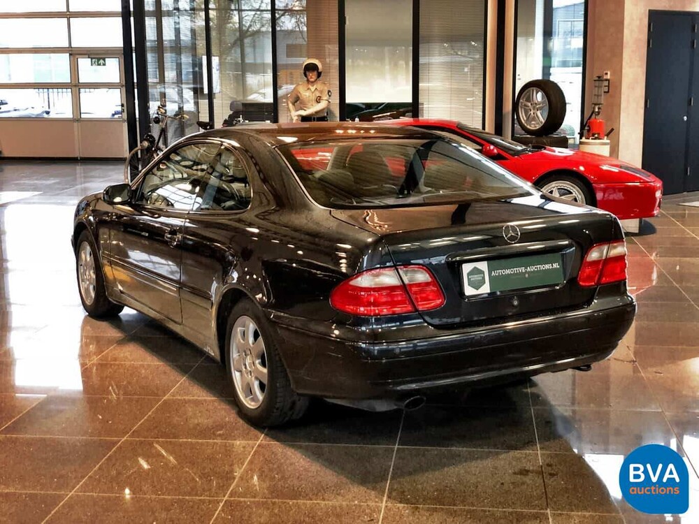Mercedes-Benz CLK320 Coupé V6 218pk 2000, NF-660-S