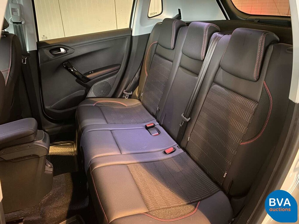 Peugeot 2008 1.2 PureTech Allure GT-Line 110PK 2018, J-594-KG