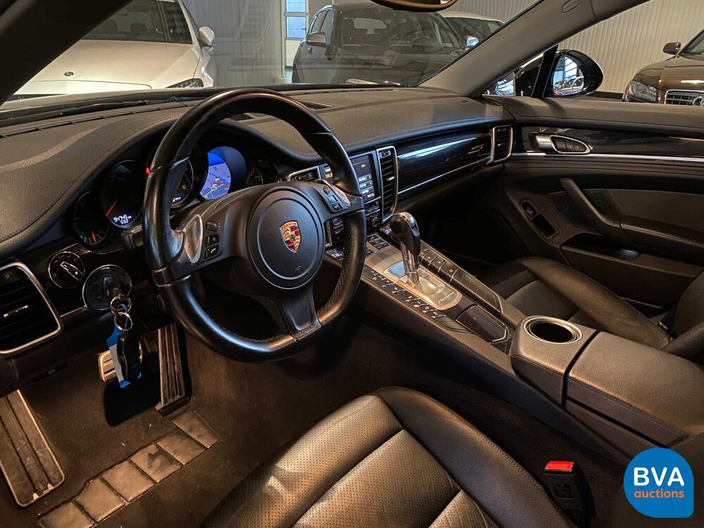 Porsche Panamera Sport 300pk MY-2016 FACELIFT