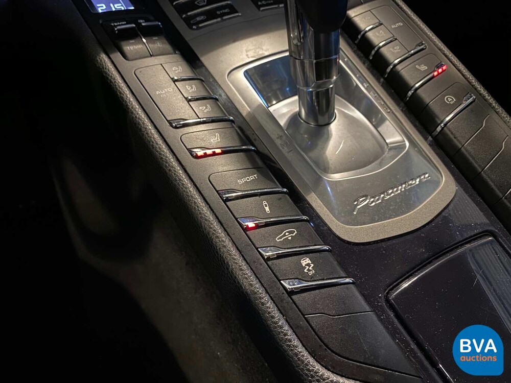 Porsche Panamera Sport 300pk MY-2016 FACELIFT