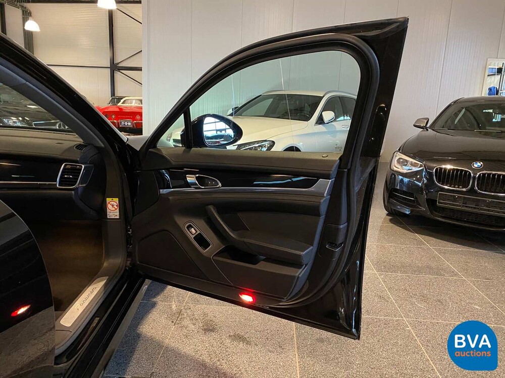 Porsche Panamera Sport 300pk MY-2016 FACELIFT