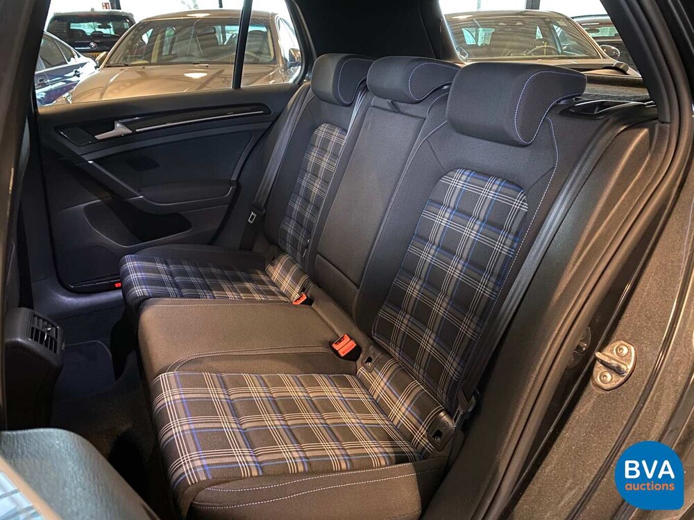 Volkswagen Golf GTE 1.4 TSI 204pk 2015, -ORG NL- HN-448-L