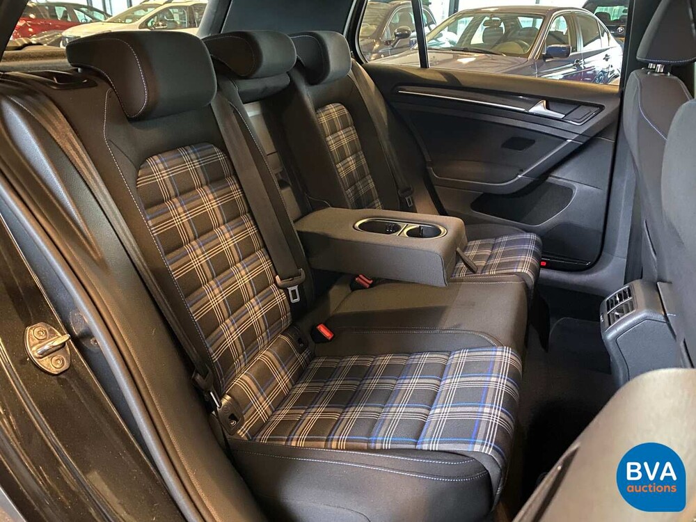 Volkswagen Golf GTE 1.4 TSI 204pk 2015, -ORG NL- HN-448-L