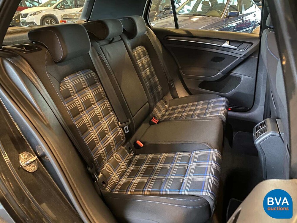 Volkswagen Golf GTE 1.4 TSI 204pk 2015, -ORG NL- HN-448-L