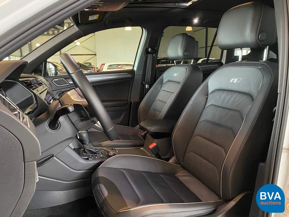 Volkswagen Tiguan 2.0 TSI 4Motion Highline R-Line 190pk 2020 -GARANTIE-, J-851-VP