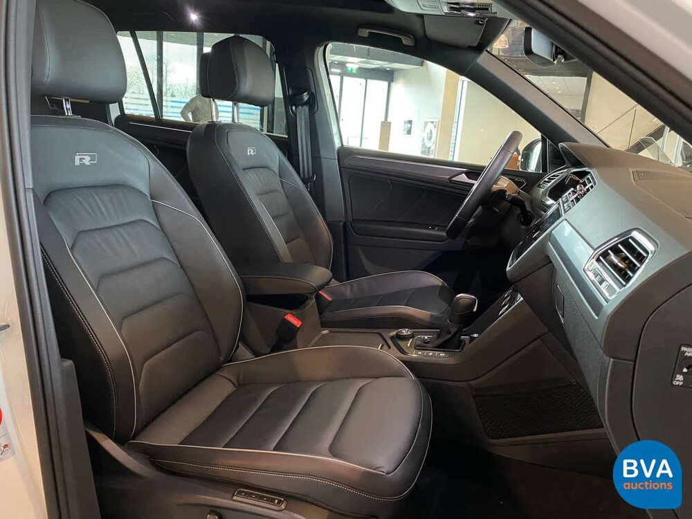 Volkswagen Tiguan 2.0 TSI 4Motion Highline R-Line 190pk 2020 -GARANTIE-, J-851-VP