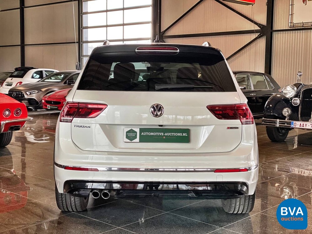 Volkswagen Tiguan 2.0 TSI 4Motion Highline R-Line 190pk 2020 -GARANTIE-, J-851-VP