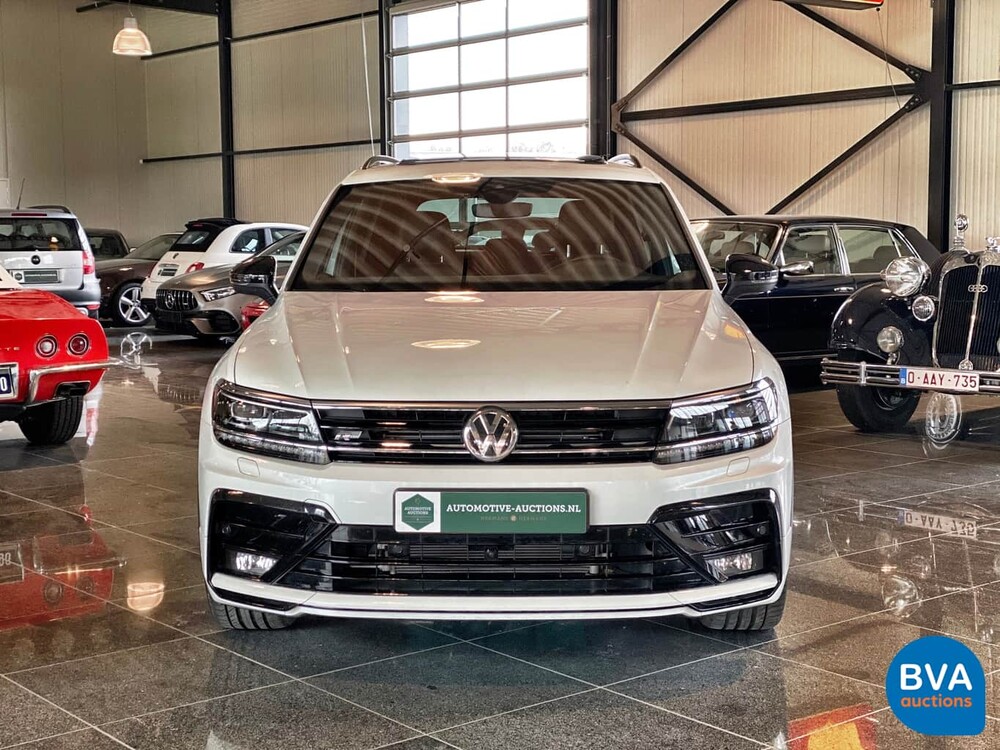 Volkswagen Tiguan 2.0 TSI 4Motion Highline R-Line 190pk 2020 -GARANTIE-, J-851-VP