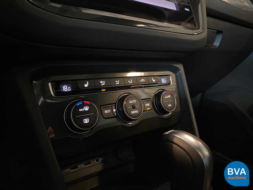 Volkswagen Tiguan 2.0 TSI 4Motion Highline R-Line 190pk 2020 -GARANTIE-, J-851-VP