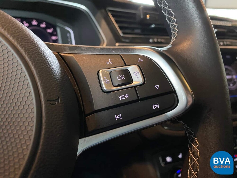 Volkswagen Tiguan 2.0 TSI 4Motion Highline R-Line 190pk 2020 -GARANTIE-, J-851-VP