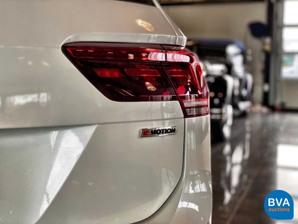 Volkswagen Tiguan 2.0 TSI 4Motion Highline R-Line 190pk 2020 -GARANTIE-, J-851-VP