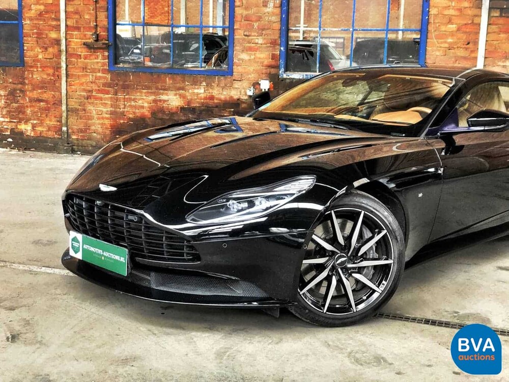 Aston Martin DB11 5.2 V12 Coupé 609pk 2017  