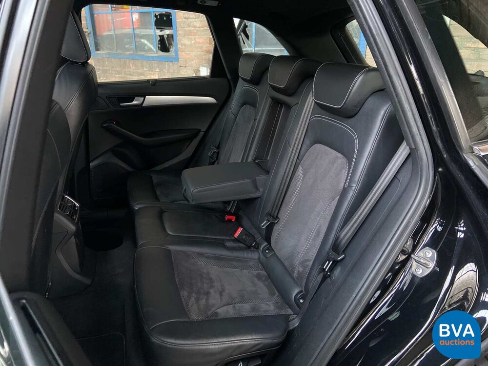 Audi Q5 2.0 TFSI Quattro S-Line S-Tronic7 2009, 77-JXZ-1.