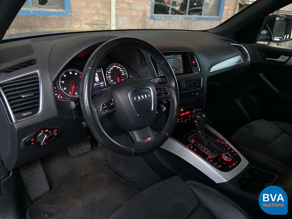 Audi Q5 2.0 TFSI Quattro S-Line S-Tronic7 2009, 77-JXZ-1.