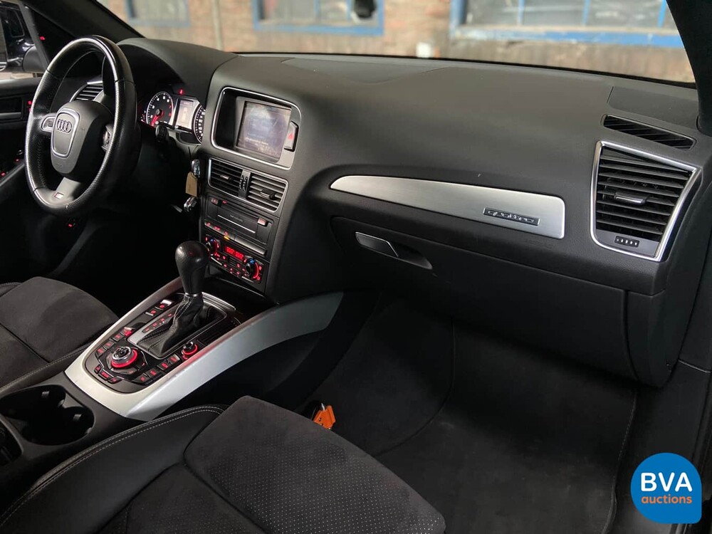 Audi Q5 2.0 TFSI Quattro S-Line S-Tronic7 2009, 77-JXZ-1.
