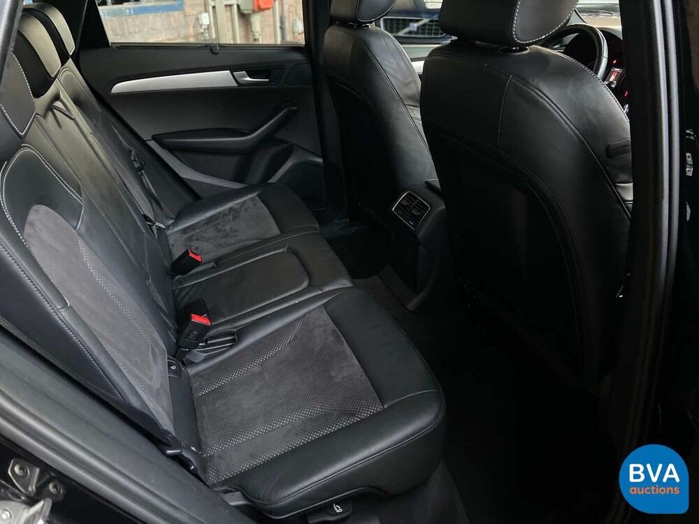 Audi Q5 2.0 TFSI Quattro S-Line S-Tronic7 2009, 77-JXZ-1.