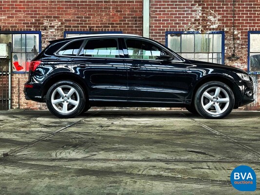 Audi Q5 2.0 TFSI Quattro S-Line S-Tronic7 2009, 77-JXZ-1