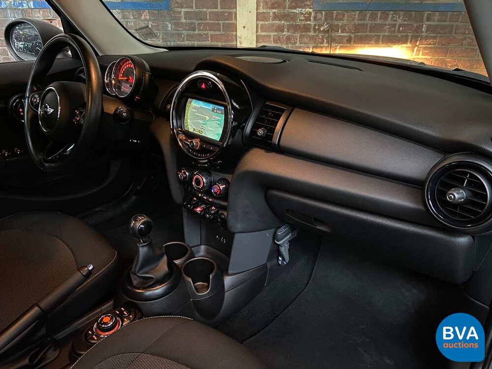 Mini One 1.5D Business 5-Door 2016, -Original NL- KJ-697-S.